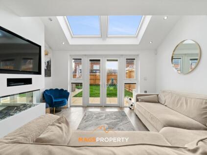 Lightoaks Drive, Halewood, L26