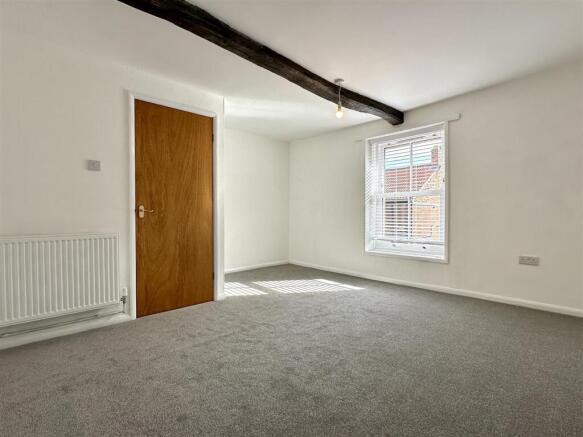 3 bed Detached to rent Image 11