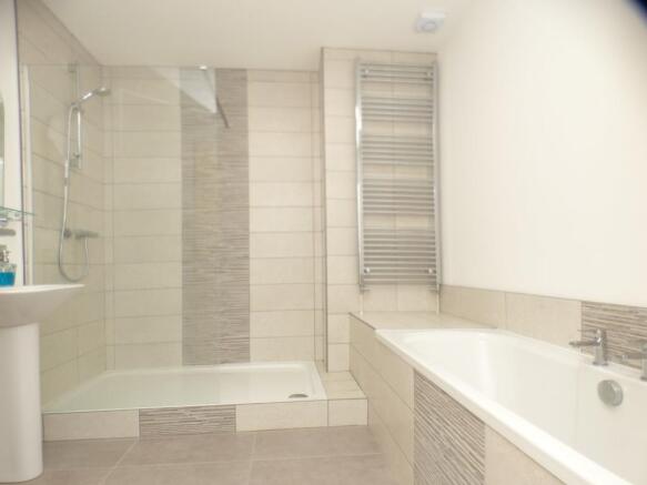 Ground Floor Bathroo