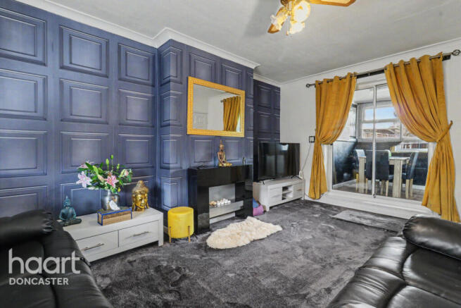 3 bed Terraced for sale Image 12