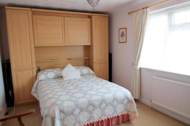 BEDROOM 2