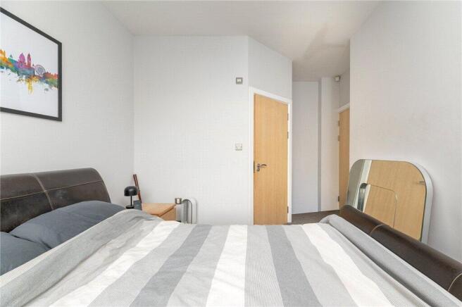 2 bed Apartment for sale Image 10