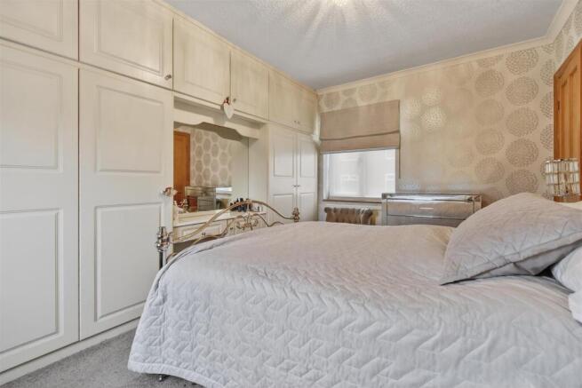 2 bed Semi-Detached for sale Image 9