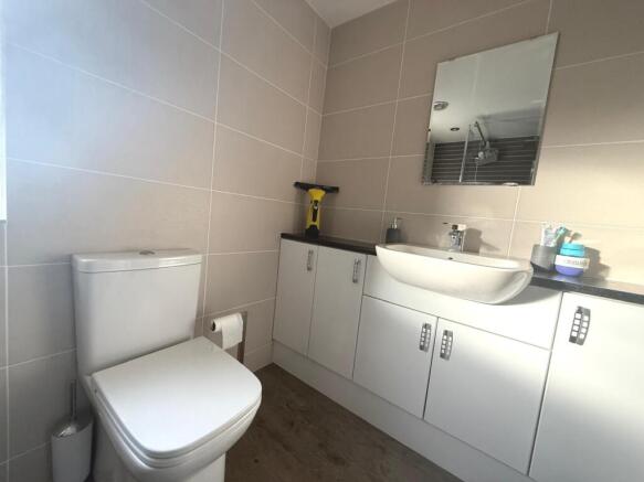 2 bed Semi-Detached for sale Image 8