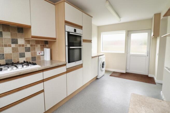 Kitchen (3).jpeg