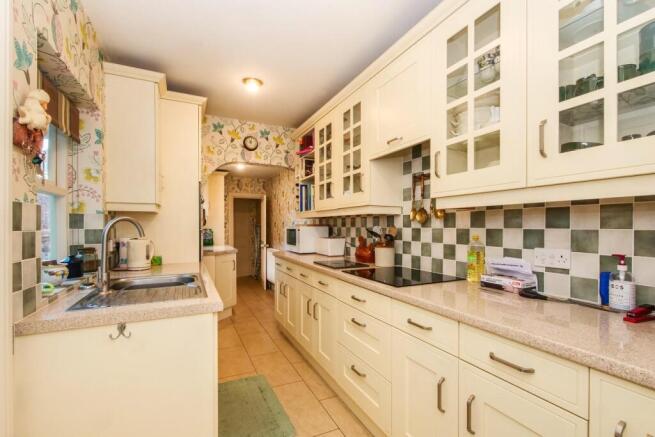 3 bed Terraced for sale Image 7