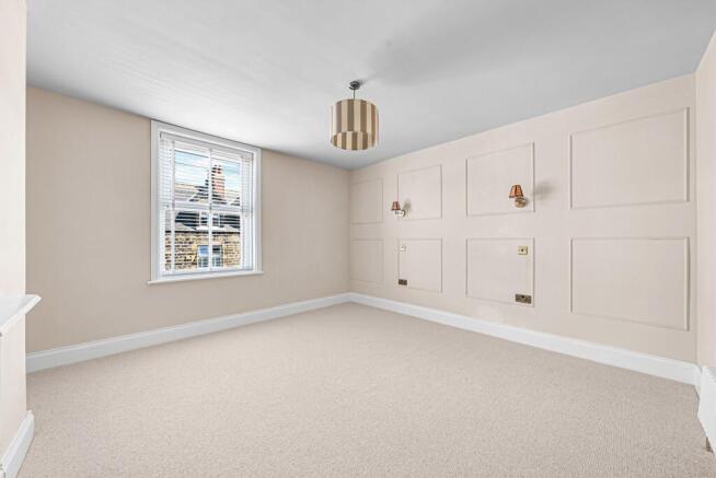 4 bed Terraced for sale Image 11