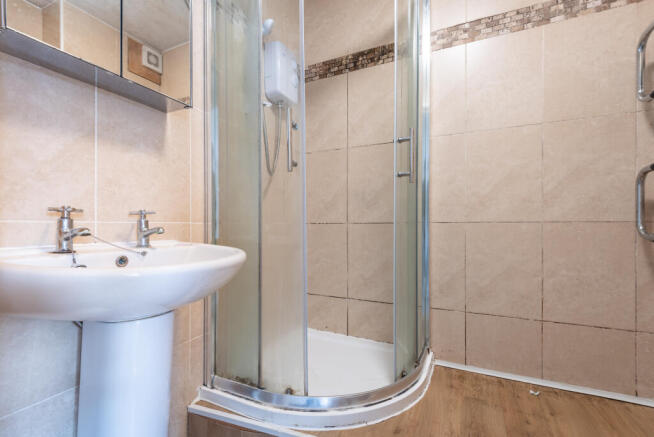 Flat for sale Image 9