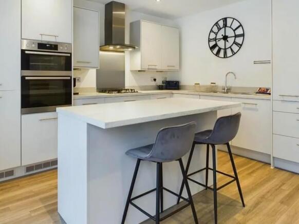 3 bed Detached for sale Image 5