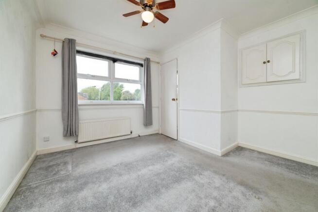4 bed Detached for sale Image 10