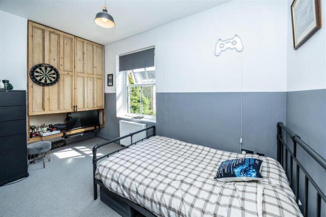 4 bed Terraced for sale Image 10