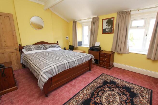 Bedroom 2.jpg
