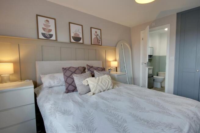 4 bed Detached for sale Image 12