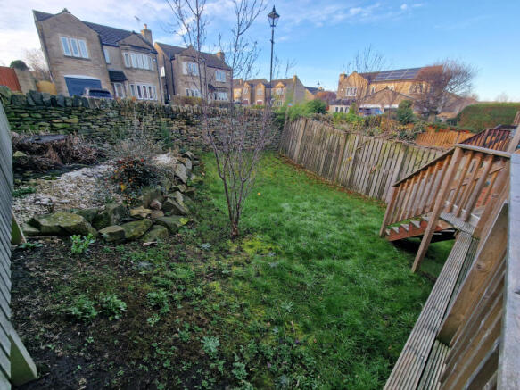 4 bed Detached to rent Image 9