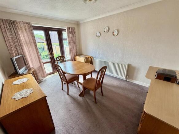 2 bed Semi-Detached Bungalow for sale Image 8