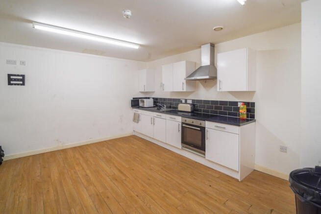 Communal Kitchen and Space