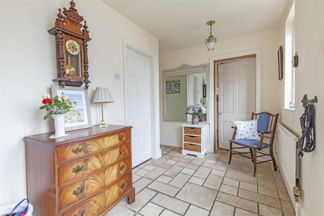 Entrance Hall-1.jpg