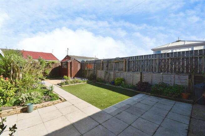 2 bed Semi-Detached Bungalow for sale Image 7