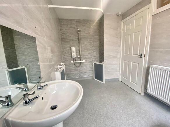 Downstairs Wet Room