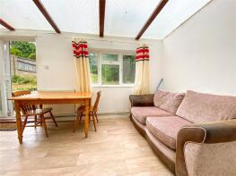 4, Widdicombe Way, Brighton BN2 4TG