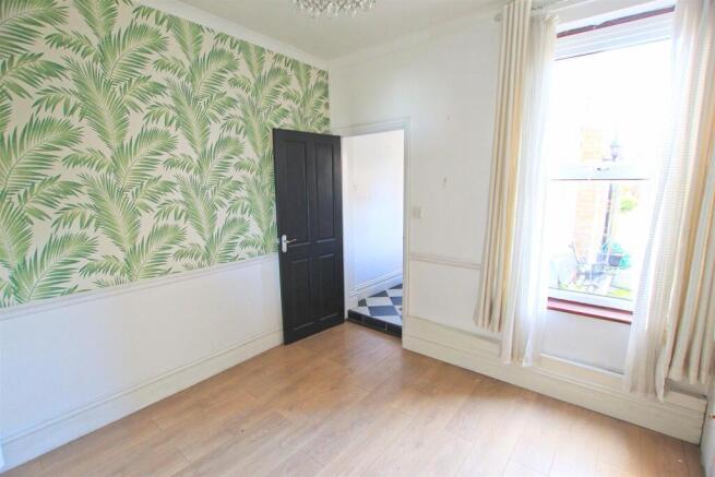 Dining room.JPG