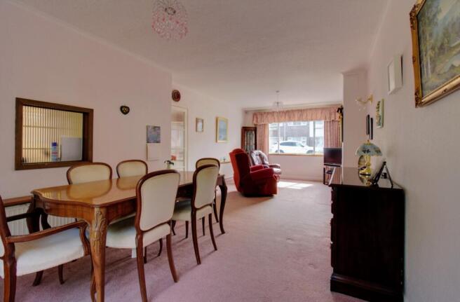 Living Room - Northvale Close - Matt Clinton EweMo