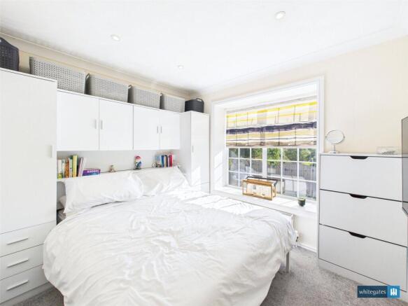2 bed Park Home for sale Image 10
