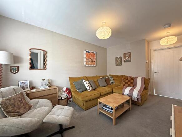 Bufton Close, Copthorne Keep, Shrewsbury photo 2