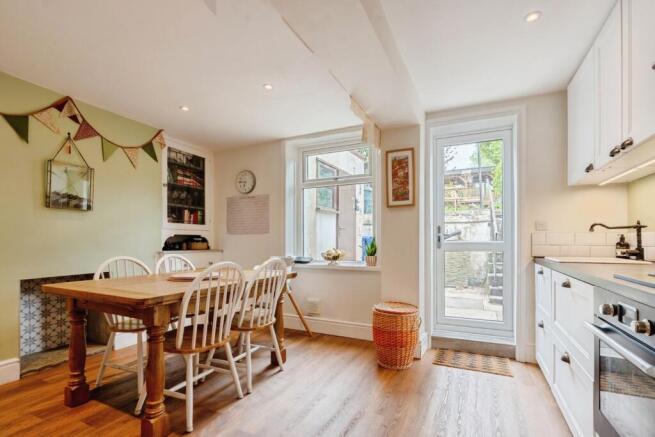 2 bed Terraced for sale Image 7