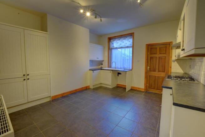 Kitchen - 1.jpg