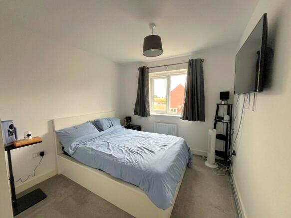 3 bed Semi-Detached for sale Image 4