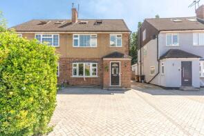 18, Rutherford Way, Bushey WD23 1NJ
