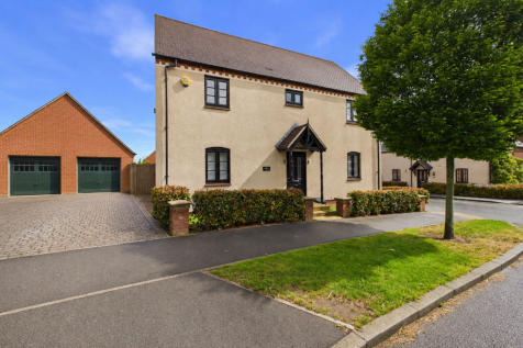 Poppyfields Way, Brackley, NN13