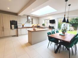 16, The Close, Andover SP11 0HW