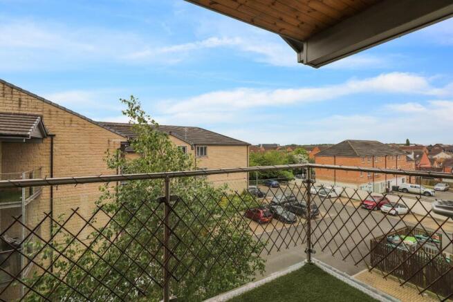 2 bed Apartment for sale Image 4