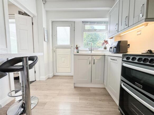 BREAKFAST KITCHEN