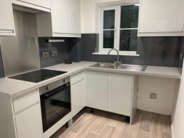 2, Highfield House, Town Mead, West Green, Crawley RH11 7EH
