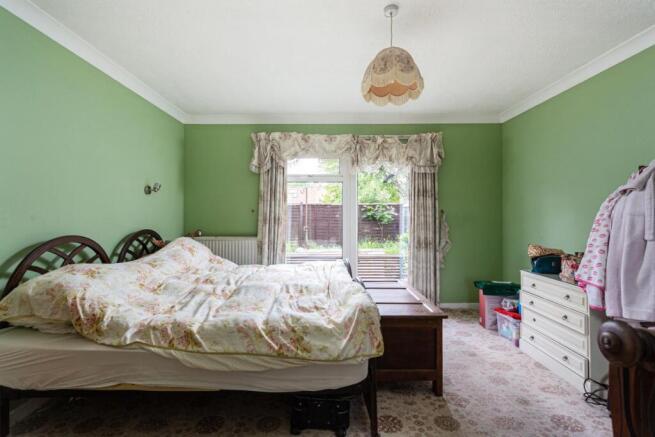 4 bed Detached Bungalow for sale Image 9