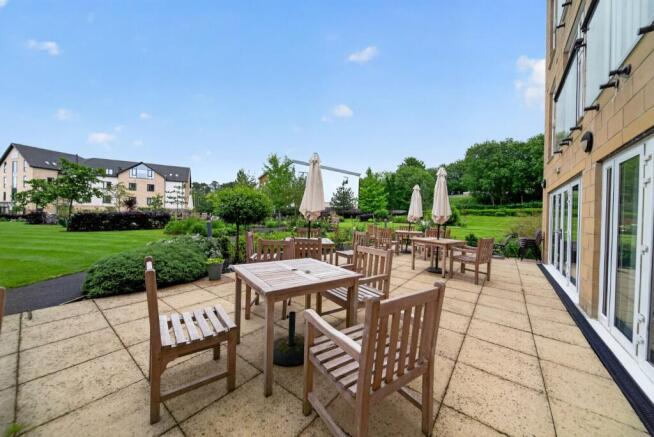 1 bed Retirement Property for sale Image 12