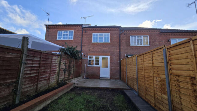 Low Maintainence Rear Garden