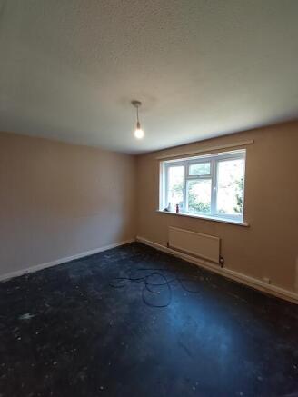 2 bed Flat to rent Image 5