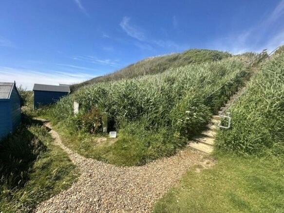 Cliff Road, Milford On Sea, SO41 photo 5