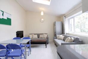 18, Gregory Avenue, Nottingham NG7 2EQ