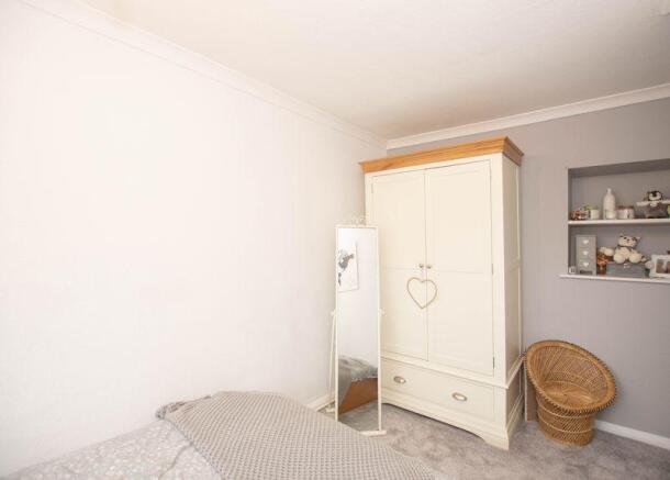 Bed 2 (2)
