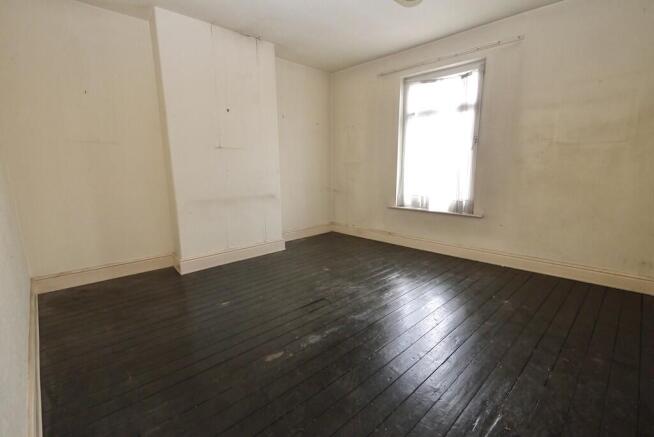 3 bed Terraced for sale Image 7