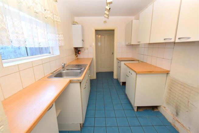 Kitchen: