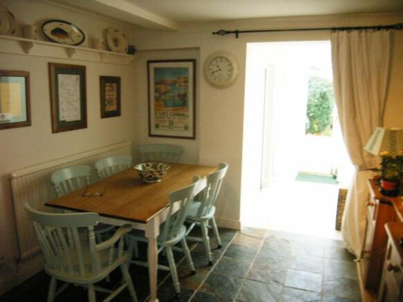 Dining/Breakfast area