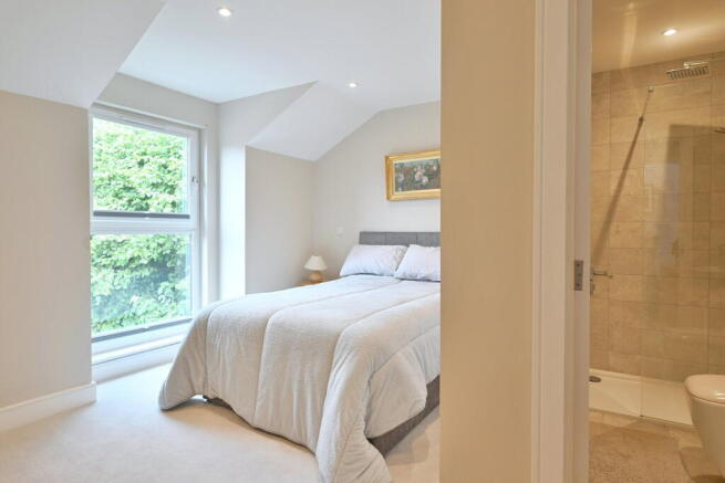 2 bed Terraced for sale Image 12