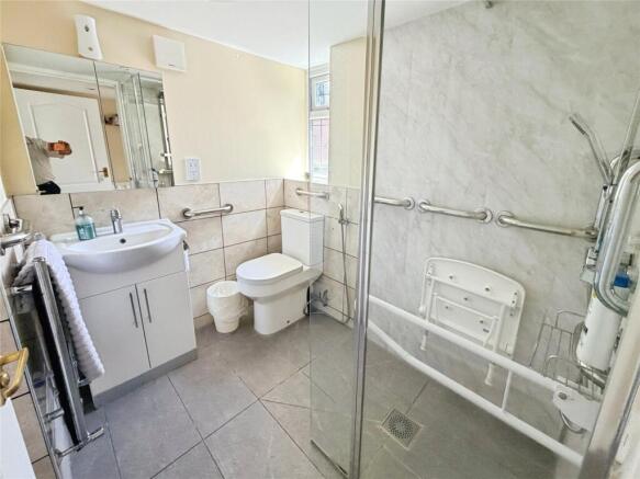3 bed Bungalow for sale Image 9