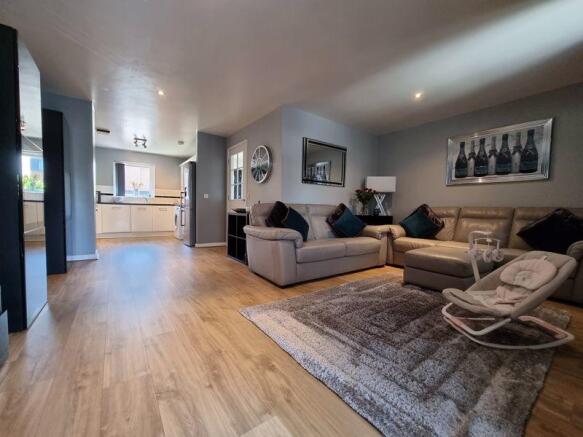 Open Plan Loun...
